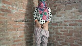 Inept Hindi talk Bhabhi is nailed by Indian lover with little voice