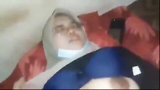 Stolen XXX Indonesian clip pribadi bu guru madrasah fuck sang bekas murid