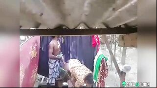 Leaked Desi XXX MMS, Indian boy fucking chubby aunty in outdoor bathroom