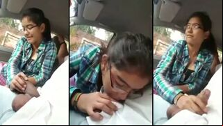 Video XXX viral: Desi coed sucking teachers cock for a good grades in car